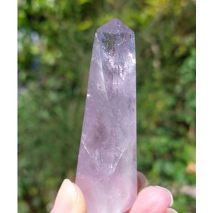 Amethyst obelisk 02