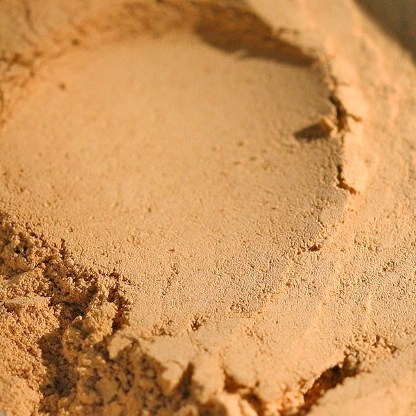minerale foundation kleur Kitten