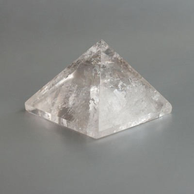 Bergkristal edelsteen piramide 08 (51 mm)