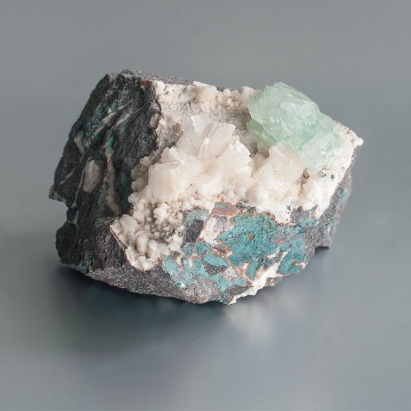 Apofyliet (groen) kristalcluster 20