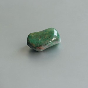 Groene Chalcedoon knuffelsteen 01