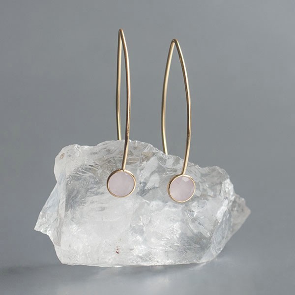 Rozenkwarts oorhangers goud op zilver 925 (model E5g-077)