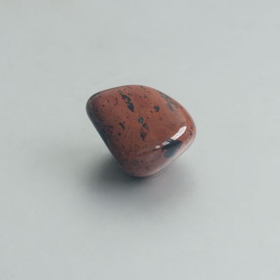 Mahonie Obsidiaan knuffelsteen 03