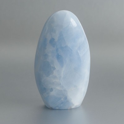 Blauwe calciet sculptuur 03 foto 2