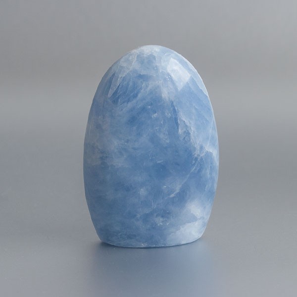 Blauwe calciet sculptuur 02