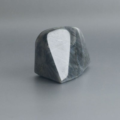 Paarse Labradoriet sculptuur gepolijst 02 foto 2