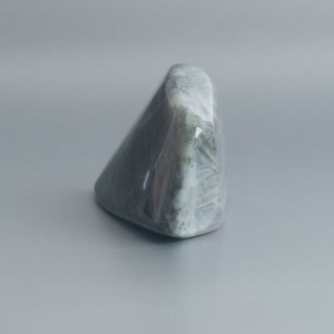 Paarse Labradoriet sculptuur gepolijst 02 foto 3