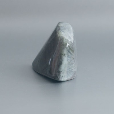 Paarse Labradoriet sculptuur gepolijst 02 foto 3