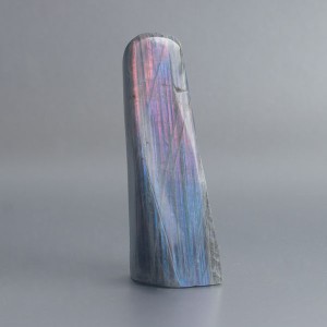 Paarse Labradoriet sculptuur gepolijst 03