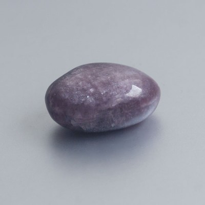 Paarse Anhydriet knuffelsteen 03