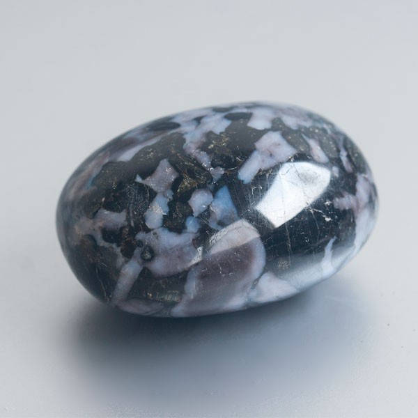 Merliniet - Mystic Merliniet handsteen 22